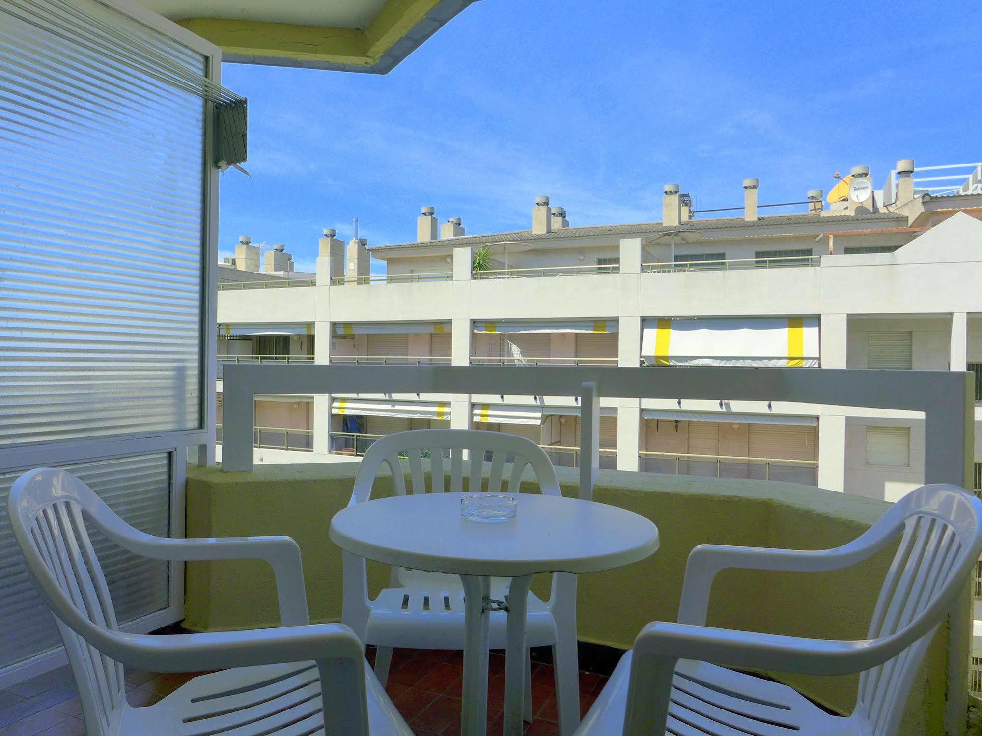 Apartamentos Alboran-Arysal 살루 외부 사진